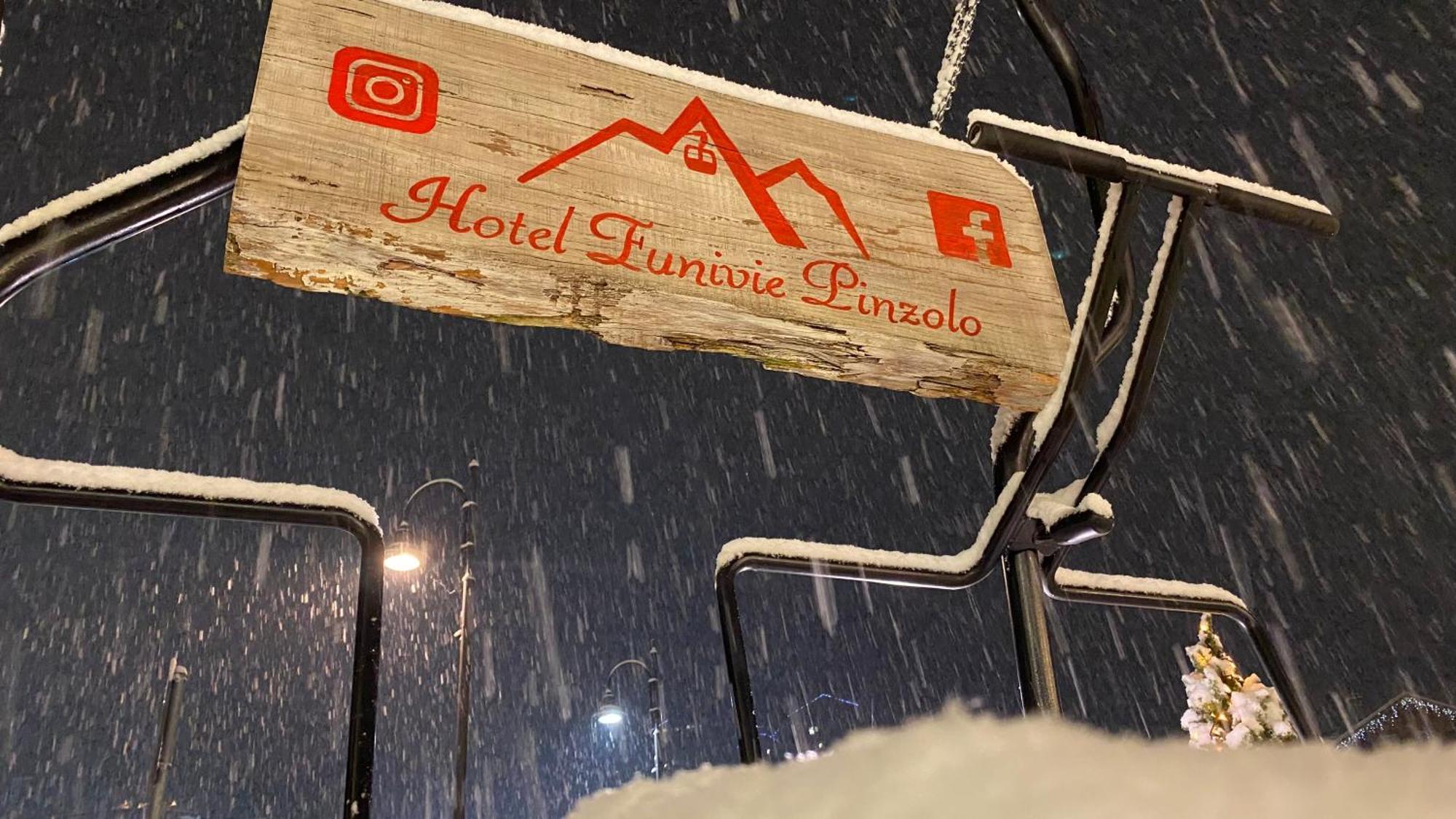 Casteluce Hotel Funivie Pinzolo Exterior foto