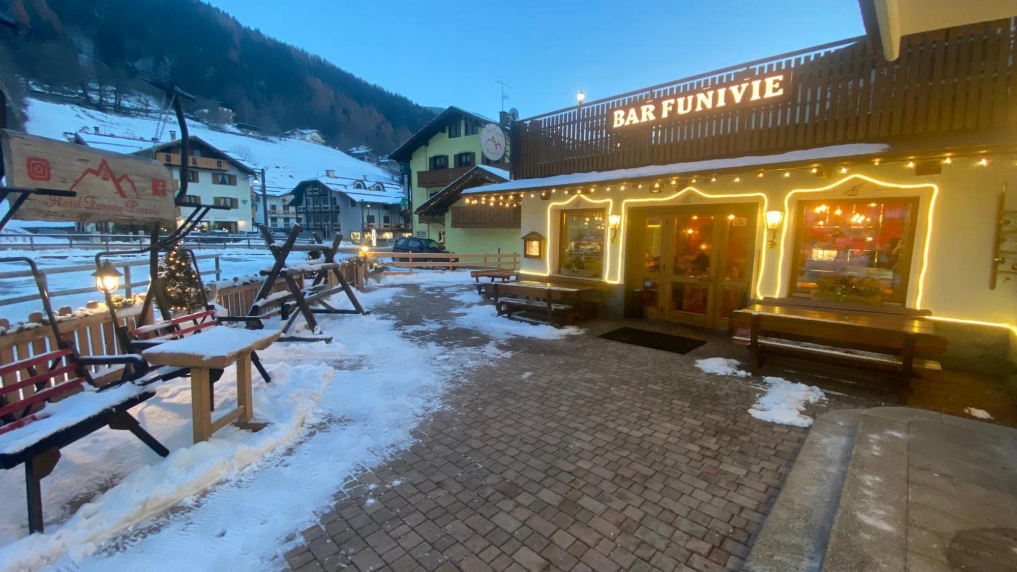 Casteluce Hotel Funivie Pinzolo Exterior foto